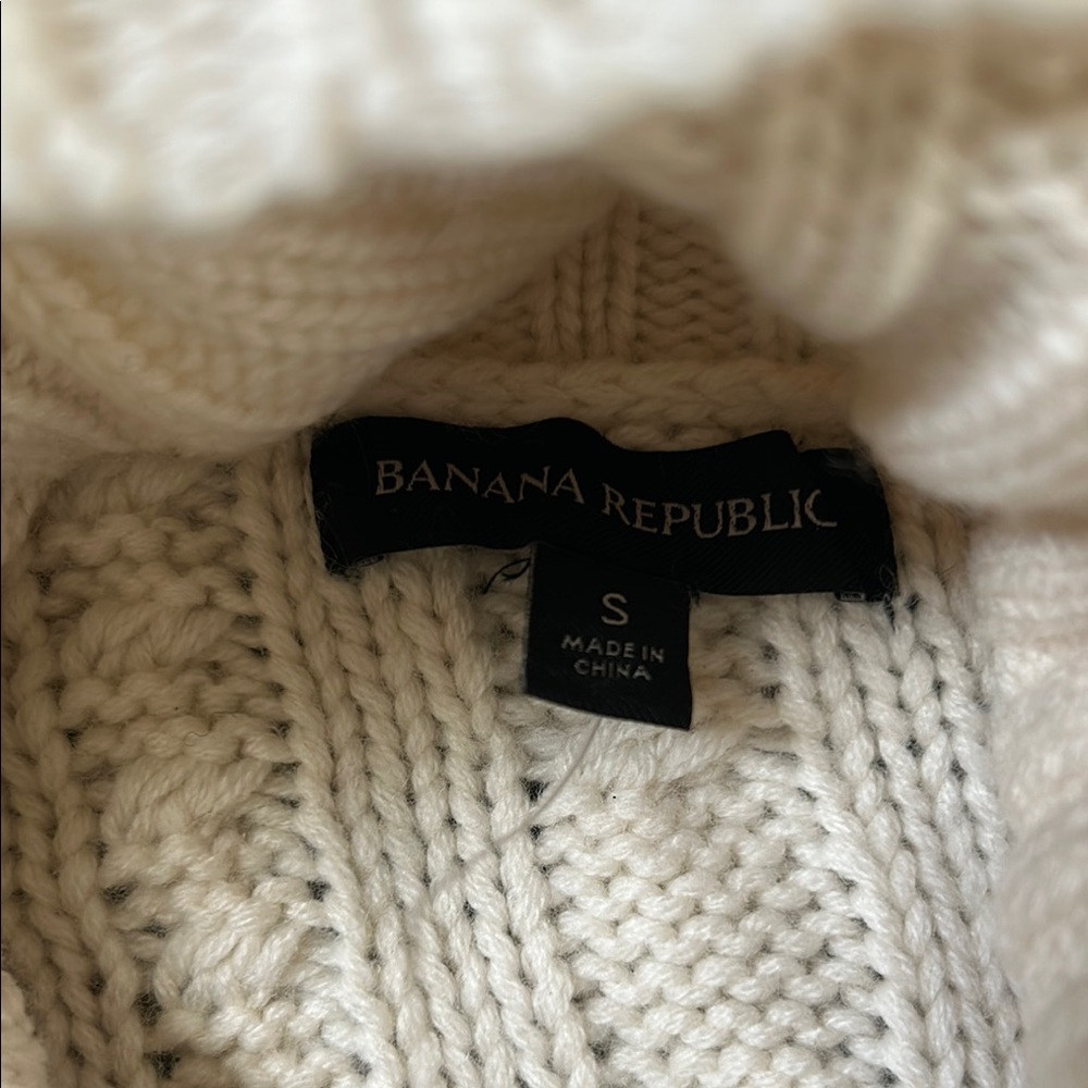 Cashmere & Wool Turtleneck Knit Sweater - Cream - Picture 5 of 14